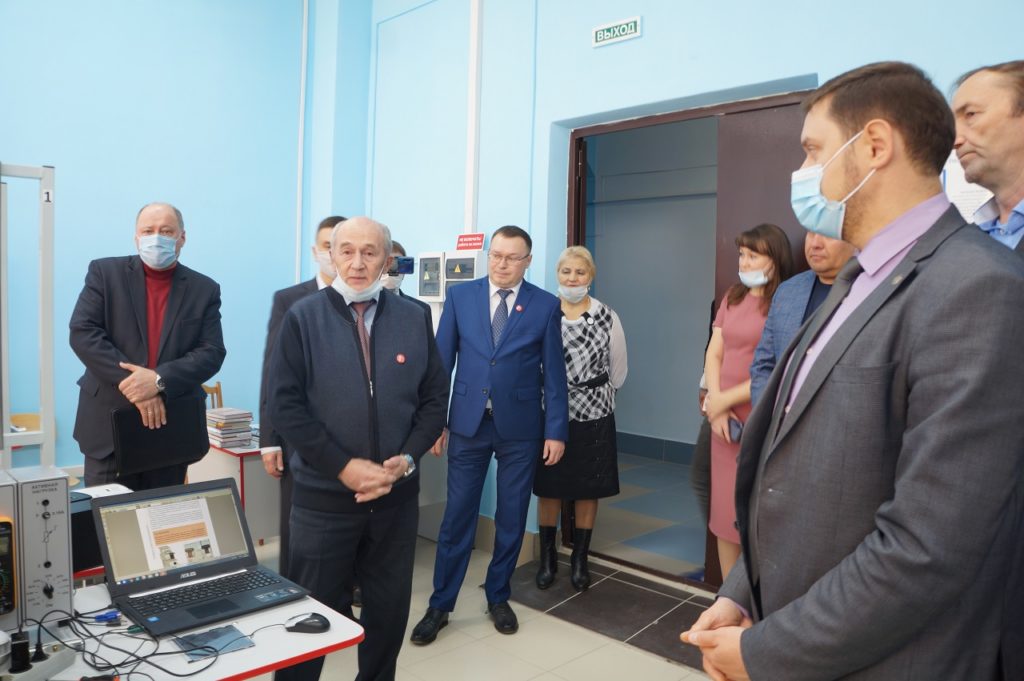 В Чебоксарском техникуме транспортных и строительных технологий открыли специализированные мастерские в рамках нацпроекта «Образование»