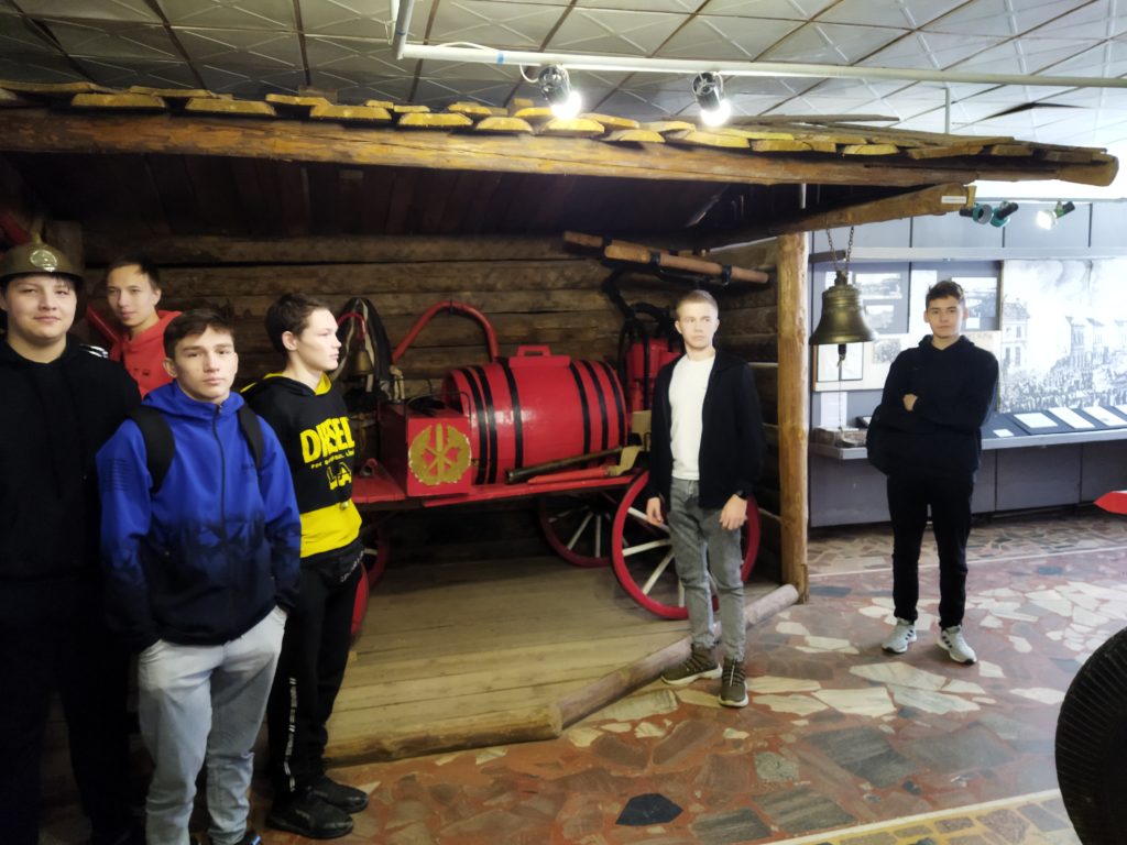 Студенты побывали в Музее пожарной охраны
