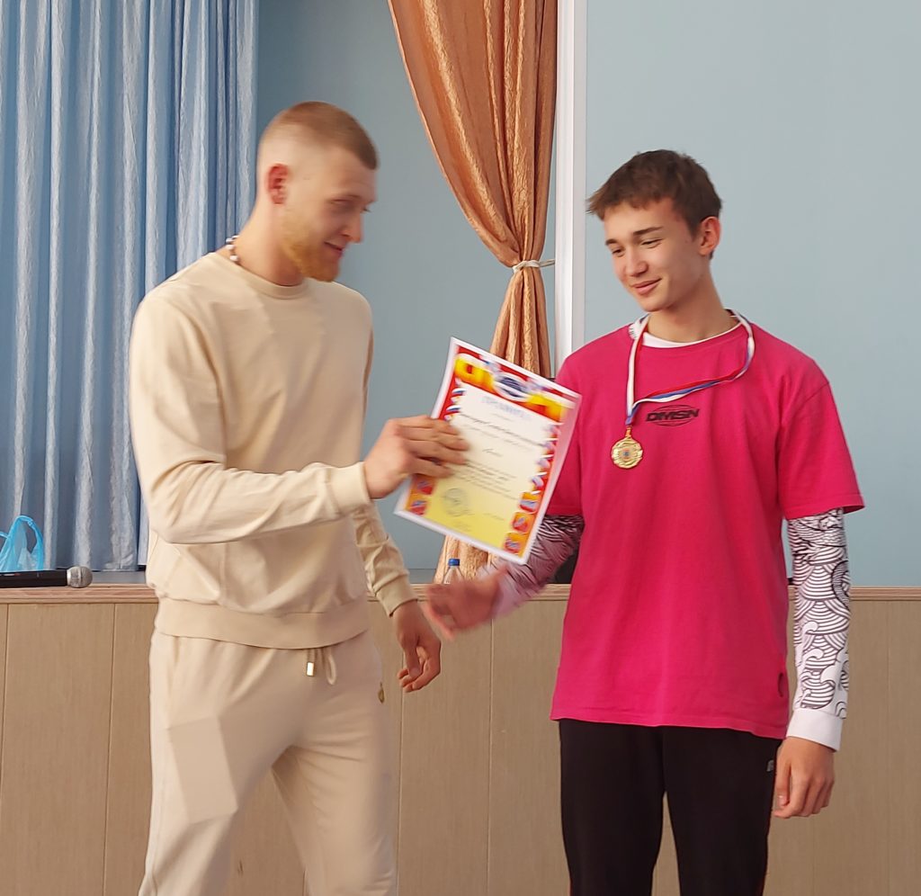 Награждение победителей первенства по легкой атлетике «Кросс Победы» -2022