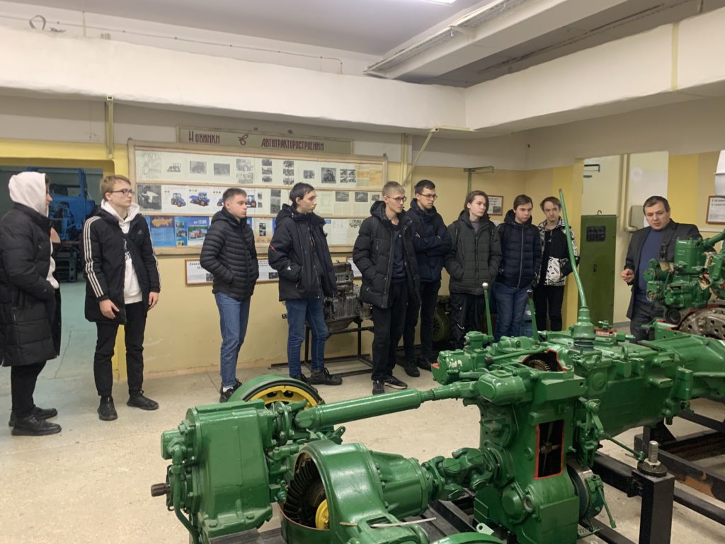 Студенты посетили День открытых дверей инженерного факультета Чувашского государственного аграрного университета